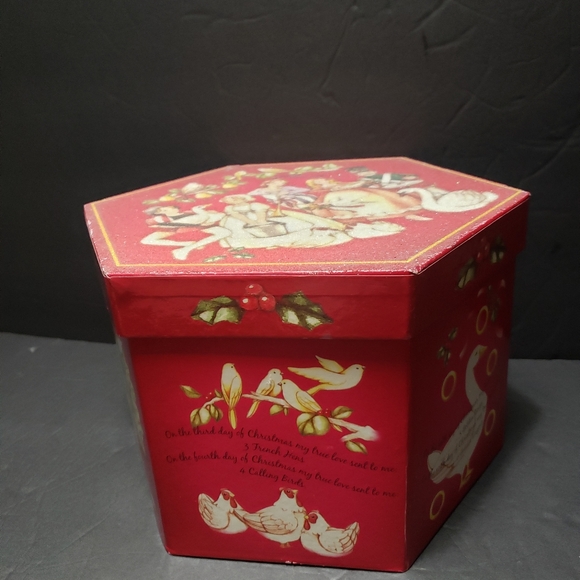 Vintage 12 DAYS Of CHRISTMAS Sugar Balls Ornaments in Decorative Hexagon Box - Picture 7 of 12